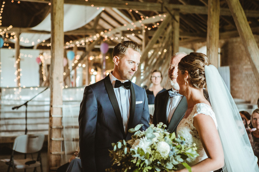 bröllopsfotograf,fredshög,lada,barn,glumslöv,diy,skåne,malmö,fotograf,scandinavia,weddingphotographer,clean,saga,bröllop,bryllup