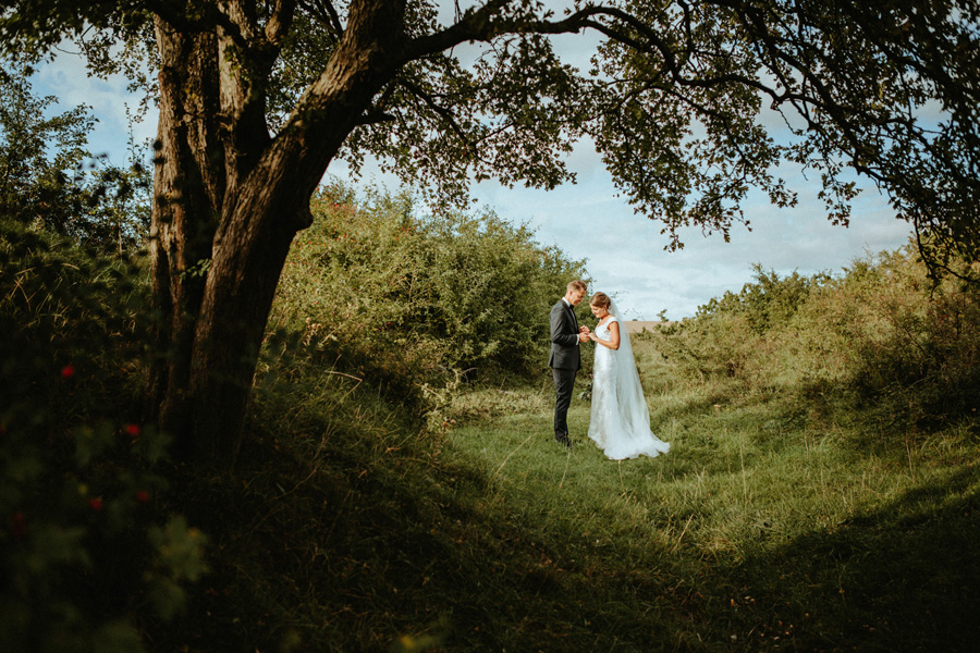 bröllopsfotograf,fredshög,lada,barn,glumslöv,diy,skåne,malmö,fotograf,scandinavia,weddingphotographer,clean,saga,bröllop,bryllup