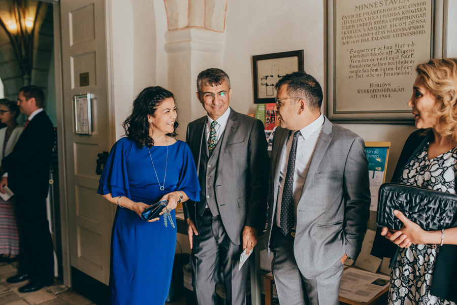 bröllopsfotograf,vigsel,burlövs gamla kyrka,skåne,weddingphotographer