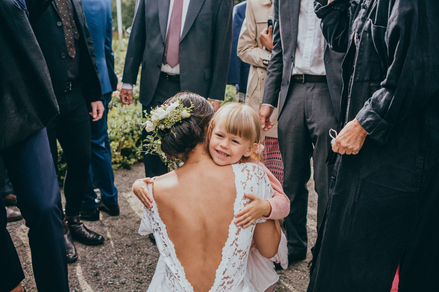 bröllopsfotograf,vigsel,burlövs gamla kyrka,skåne,weddingphotographer